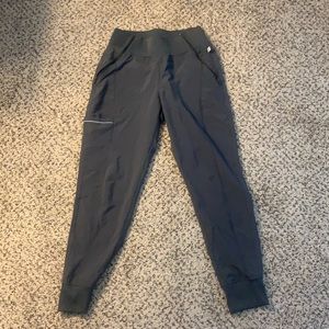 cherokee infinity jogger scrubs